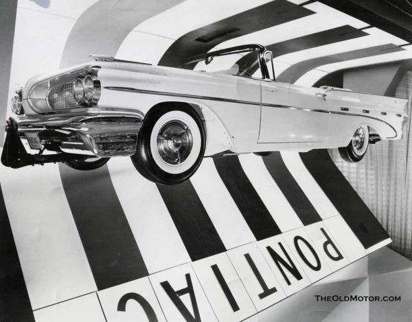 Upside Down Pontiac Logo - An Upside Down 1959 Pontiac Convertible. The Old Motor