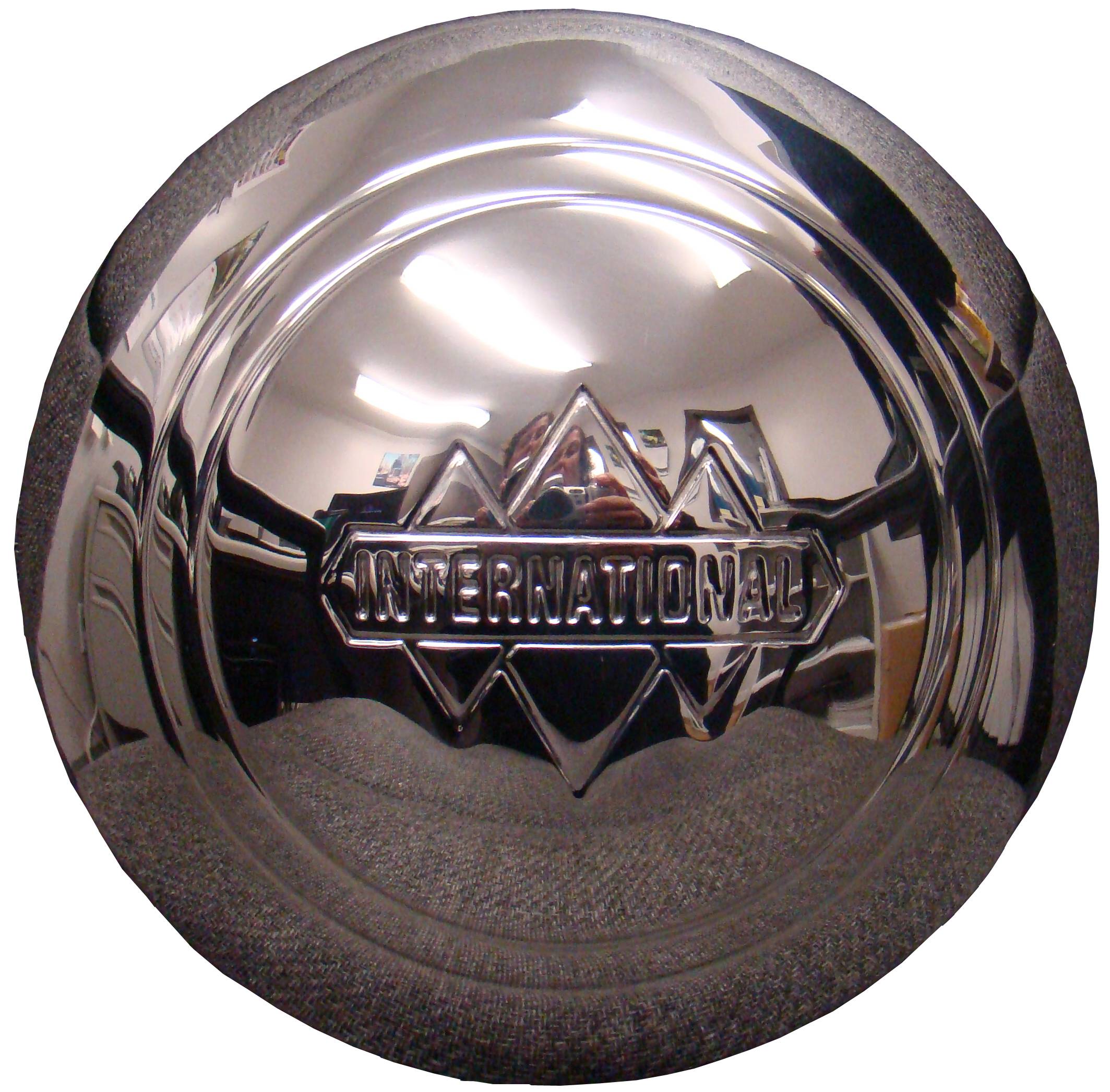 Triple Diamond Logo - Hub cap with triple diamond logo • Old International Truck Parts