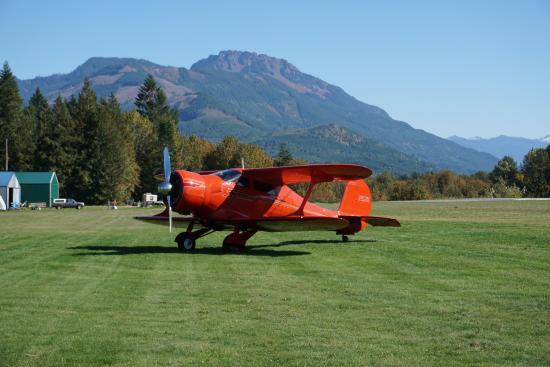 North Cascades Vintage Aircraft Logo - such a beautiful day that day! - Picture of North Cascades Vintage ...