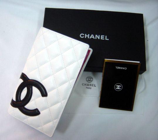 Chanel White CC Logo - Chanel Active Wallet Check Book CC logo white. Bagtrendsnet's Blog