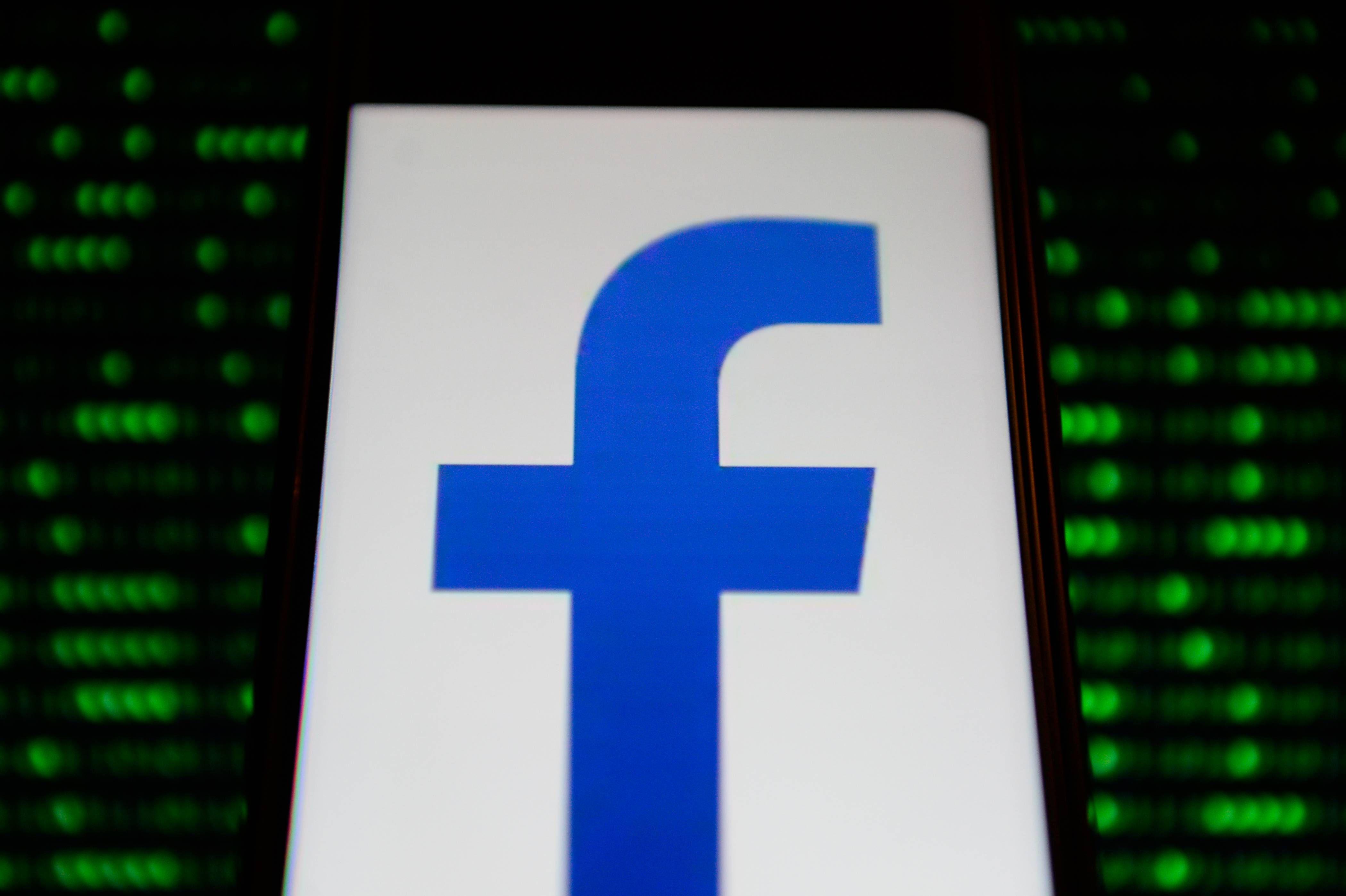 Big Facebook Logo - Facebook Hit With Maximum U.K. Fine Over Cambridge Analytica Scandal ...