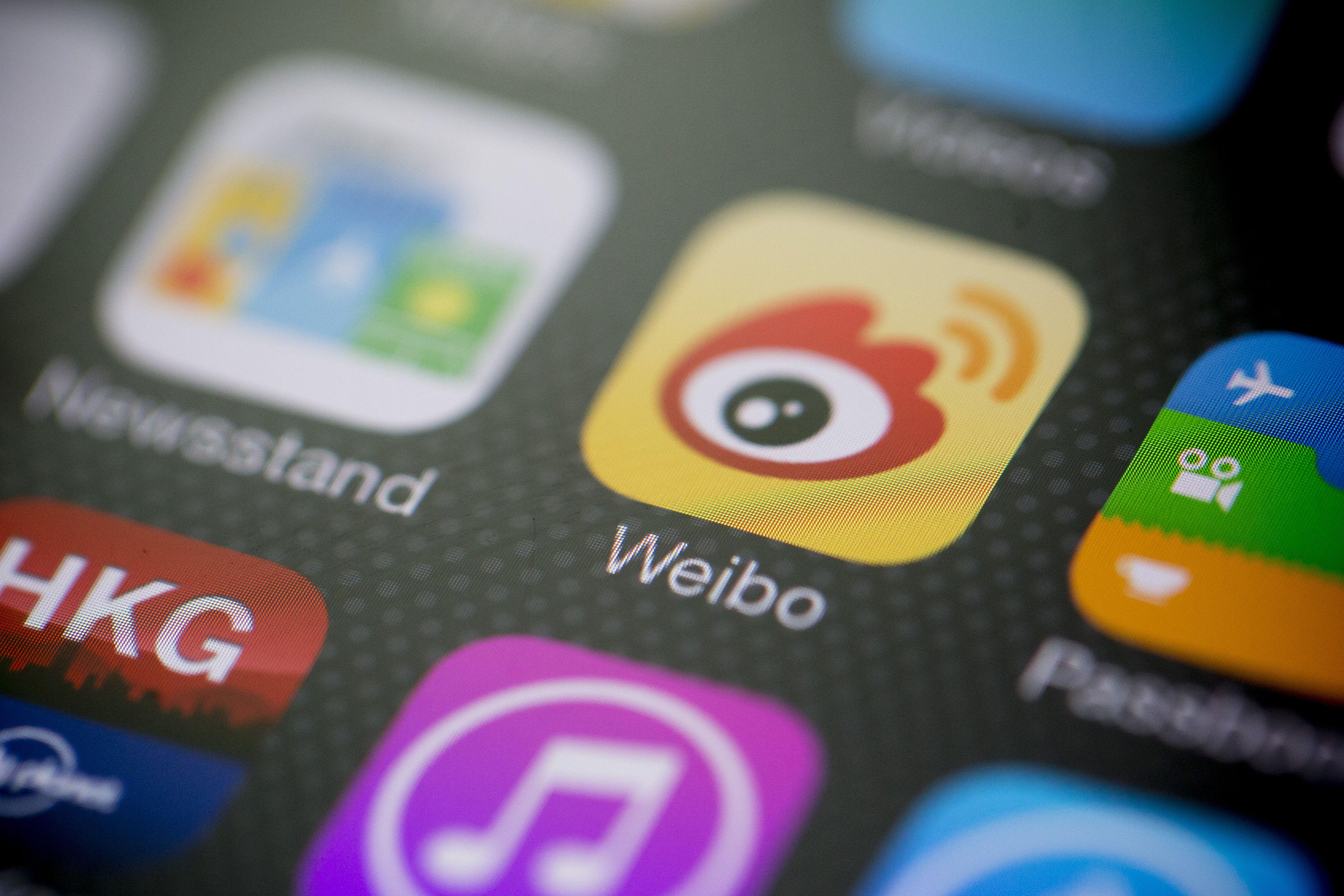 Weibo App Logo - China: Weibo Vows to Crack Down on Unapproved Video Content | Fortune