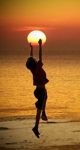 Hanstand Sunset Google Logo - Pin by Linda Sims on ☀ Let the Sunshine In ☀ | Pinterest | Moon ...