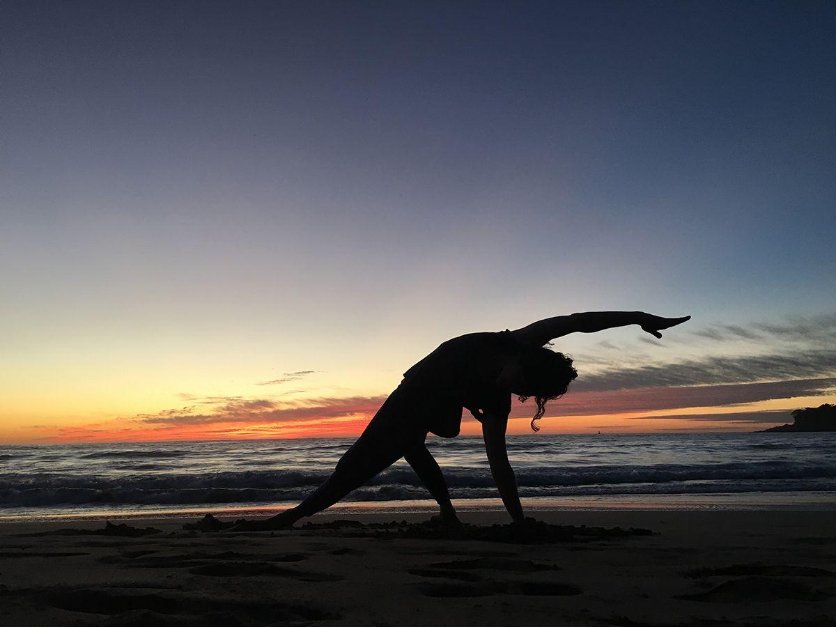 Hanstand Sunset Google Logo - Here Yoga with Ronly Blau - Open Space