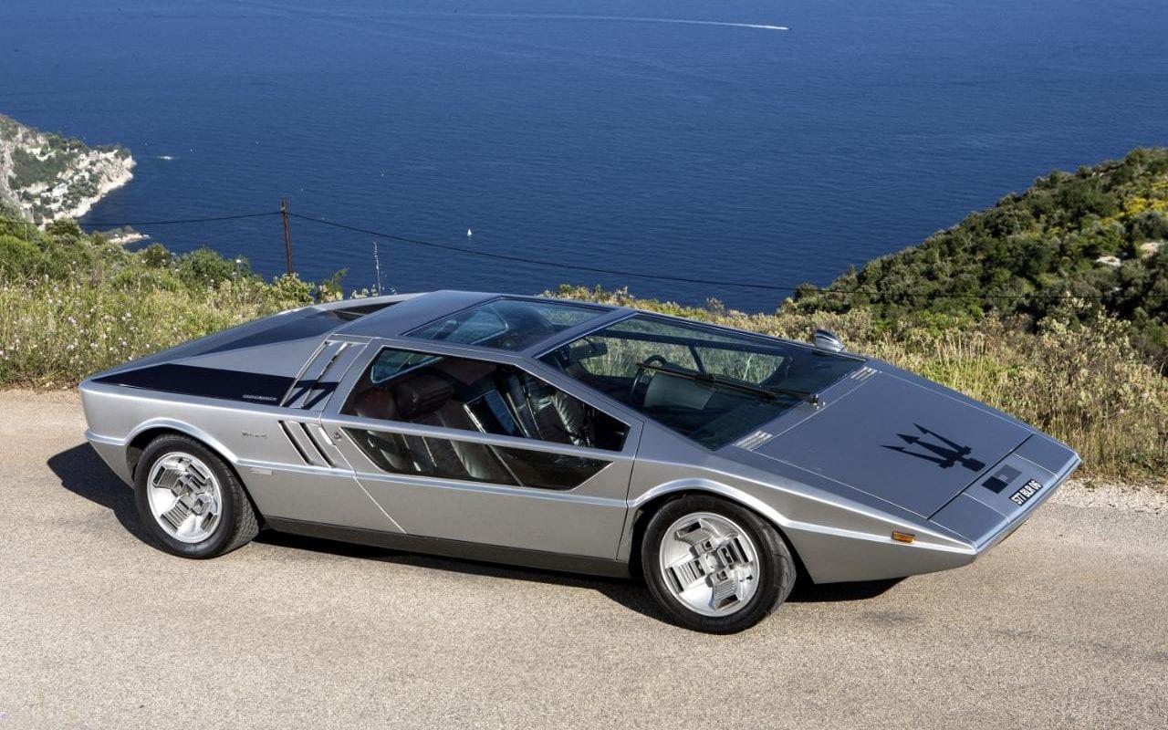 Look Up Silver Boomerangs Logo - Maserati Boomerang: the best car that never made production