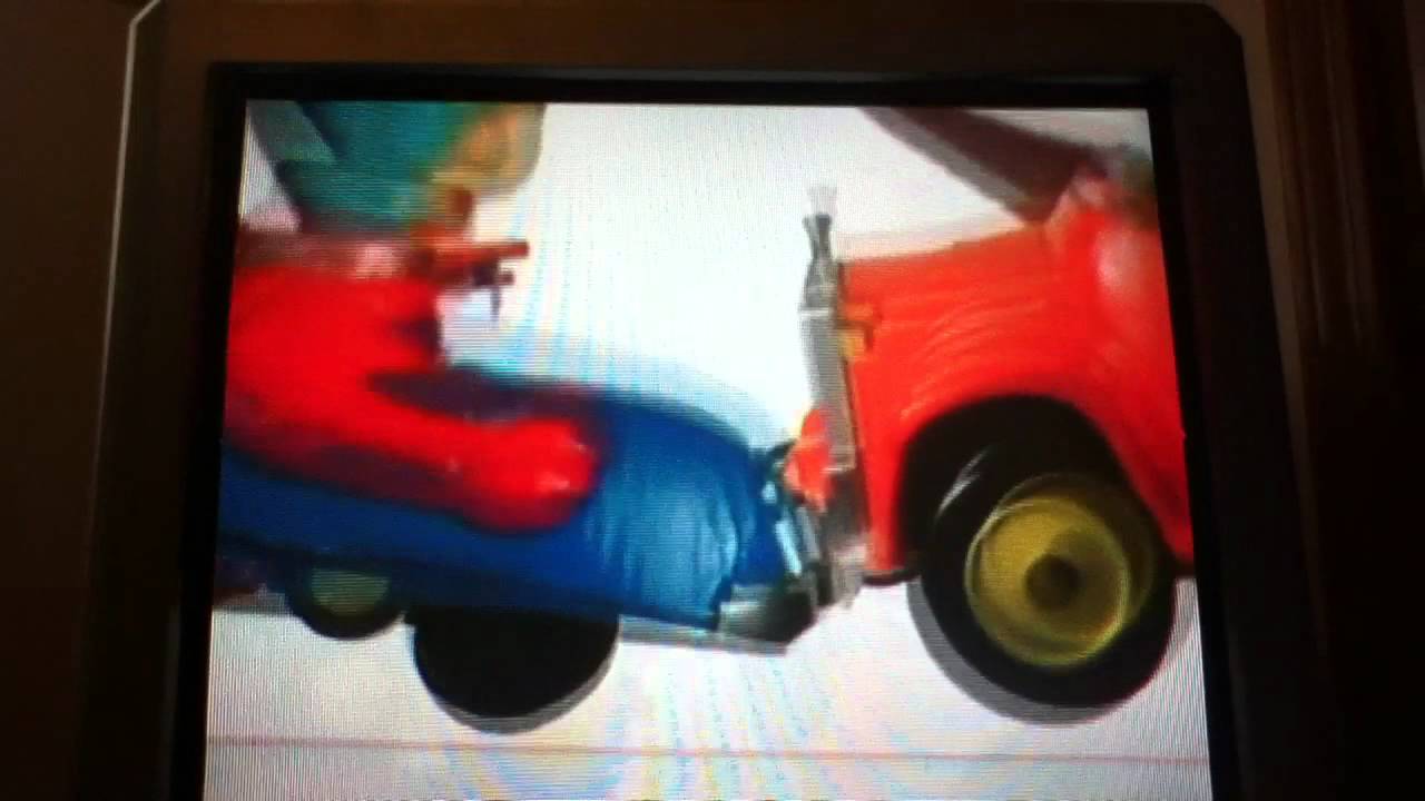 Boomerang Car Logo - Boomerang Promo: Cartoon Characters Driving Cars