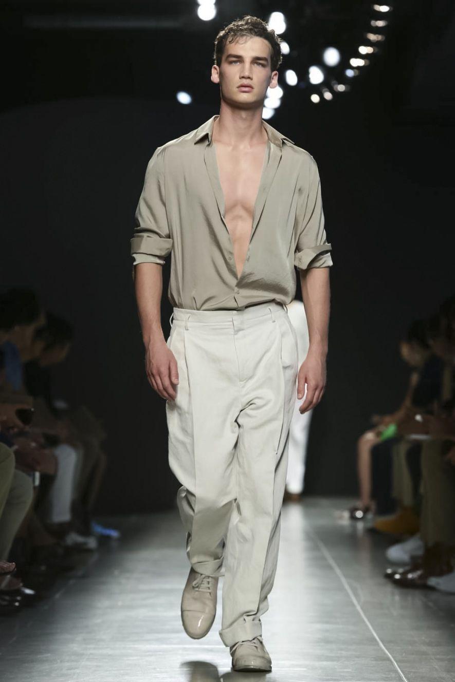 Bottega Veneta Man Logo - Tomas Maier's Beachcomber Blues for Bottega Veneta