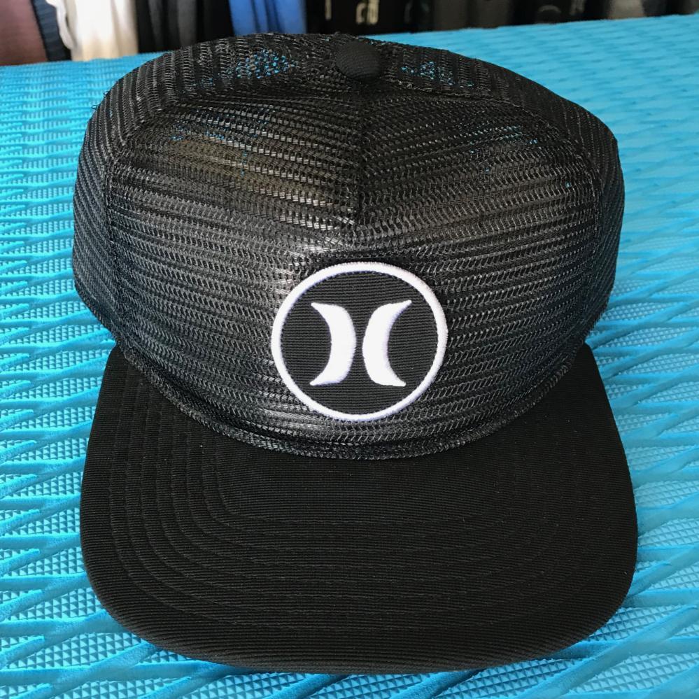 Hurley Circle Logo - Caps logo on Black