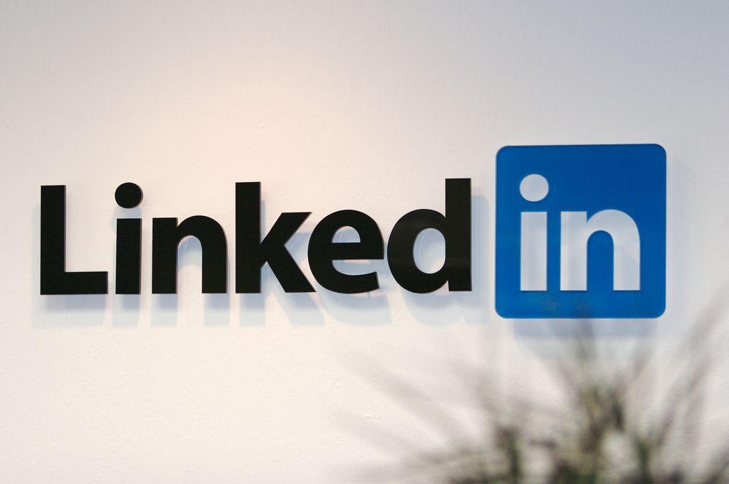 LinkedIn Email Phone Logo - LinkedIn: Users Permit Us to Access Email Accounts