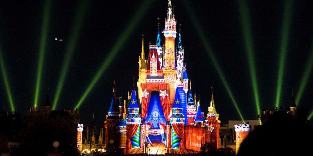 Disneyland Walt Disney Presents Logo - Disney Gifts of Christmas Review