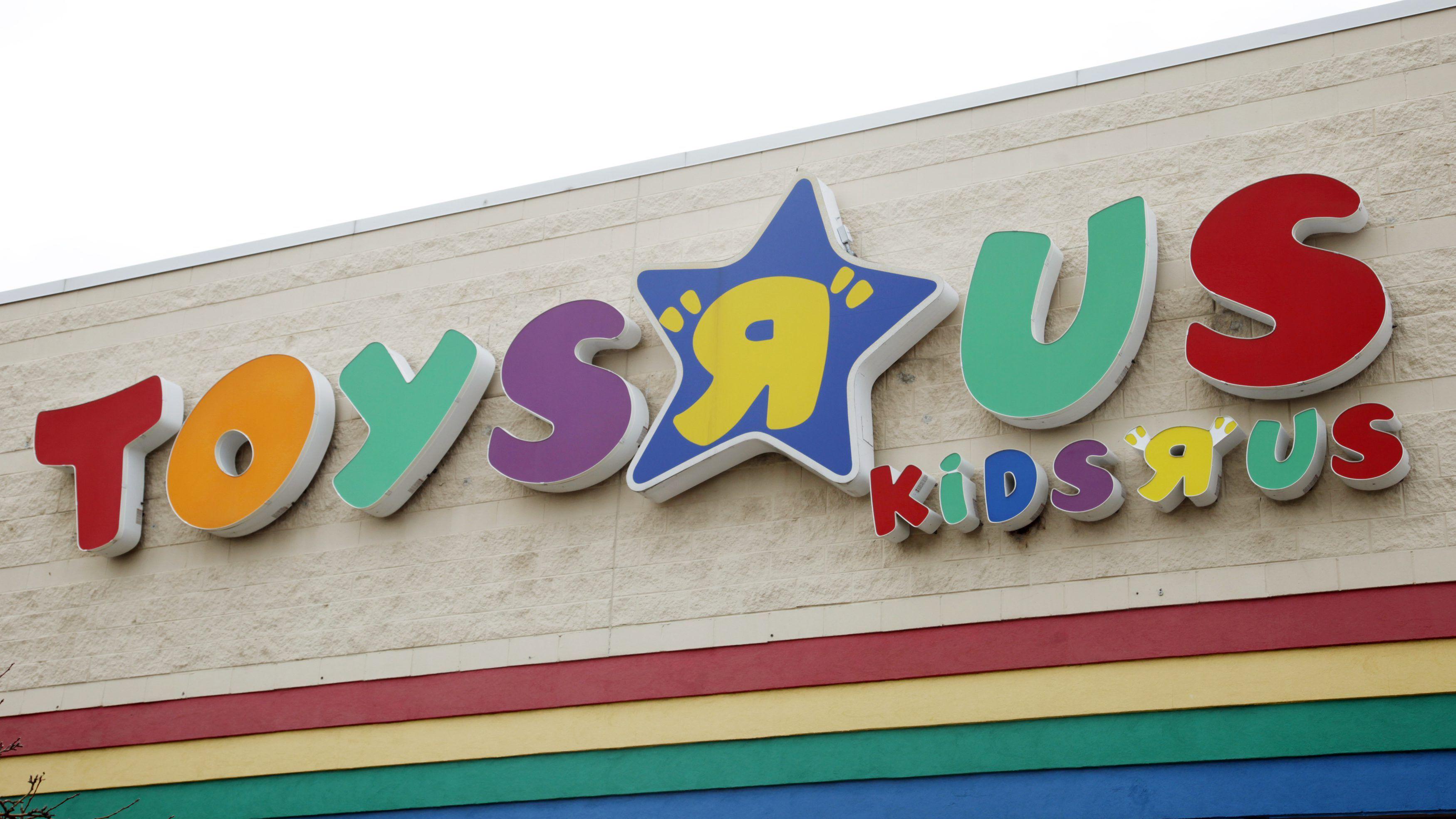 Old Toys R Us Logo - Toys-R-Us Files for BANKRUPTCY | AM 1180 Radio