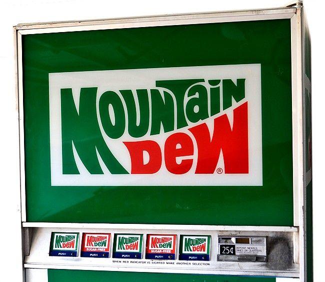 Old Mountain Dew Logo - 1974 Mountain Dew Vending Machine | Mtn Dew Kid