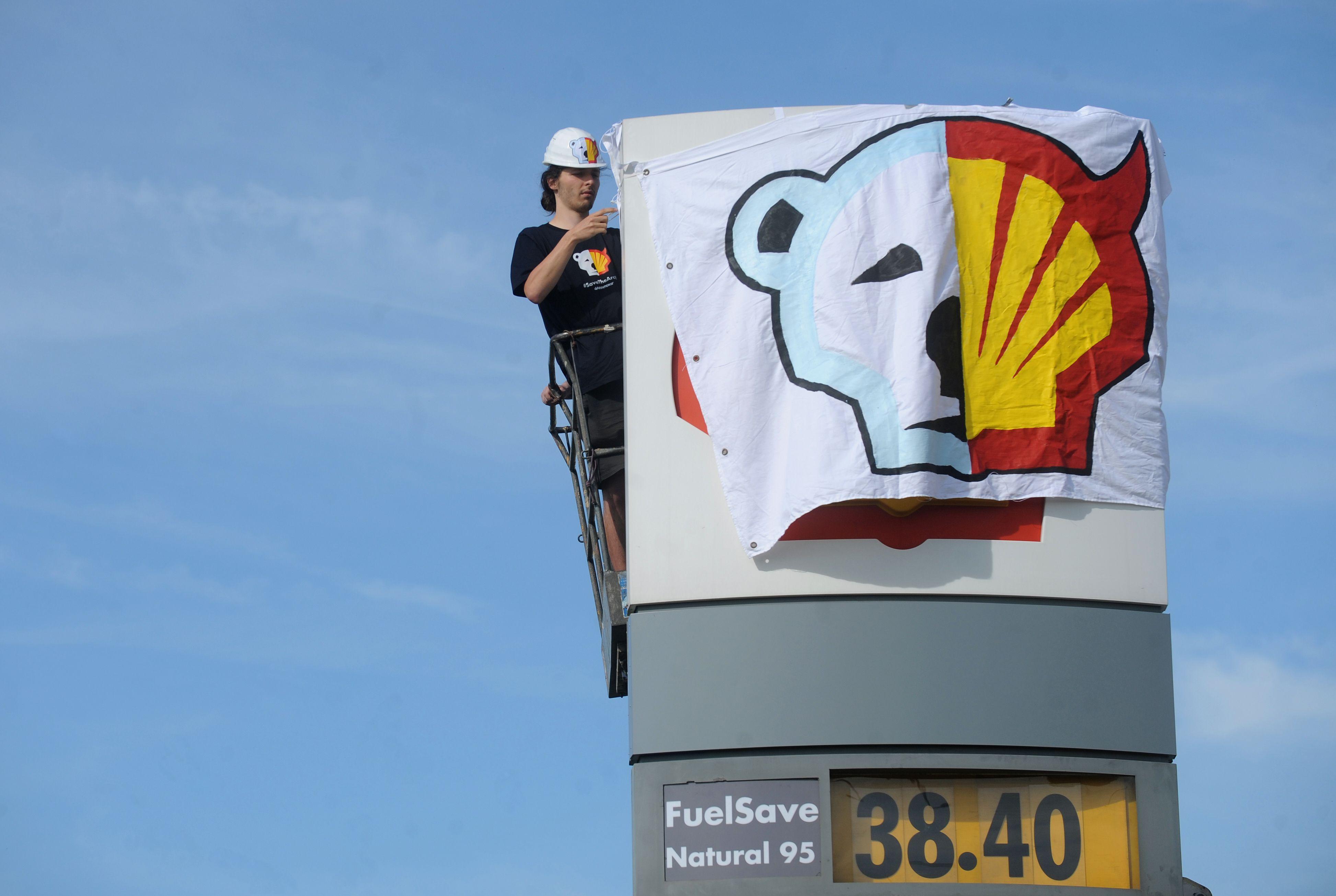 Shell Oil Company Logo - Shell's Arctic drilling plans spoiled by polar bears, walruses