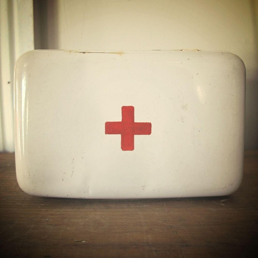 White Box Red Cross Logo - White w/ Red Cross First Aid Box