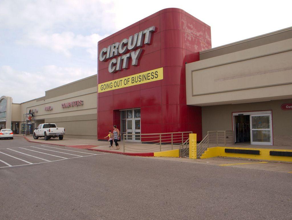 First Circuit City Logo - The World's Best Photos of circuitcity and outofbusiness - Flickr ...