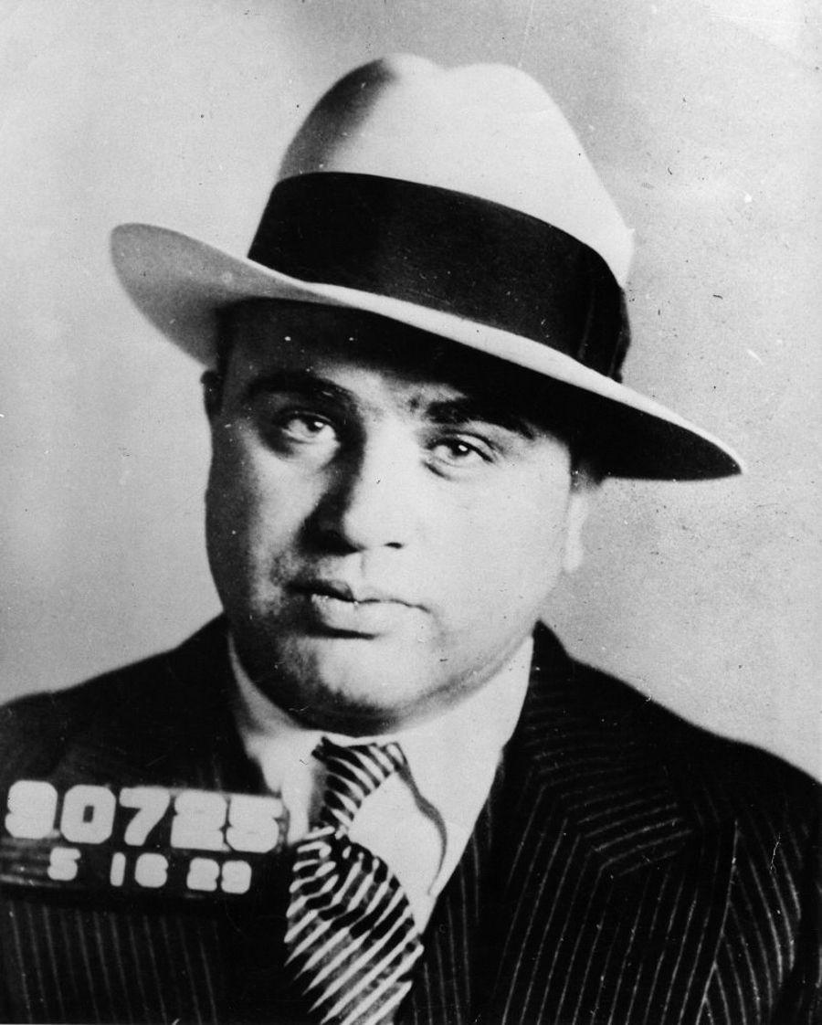 Famous Gangster Logo - Vintage mugshots of the gangster kings that ruled 1920s America