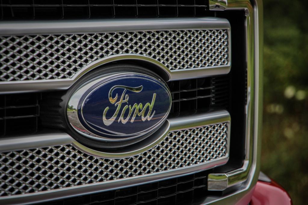 Super F Logo - 2015 Ford Logo on Super Duty F-450 | Ford F-150 Blog