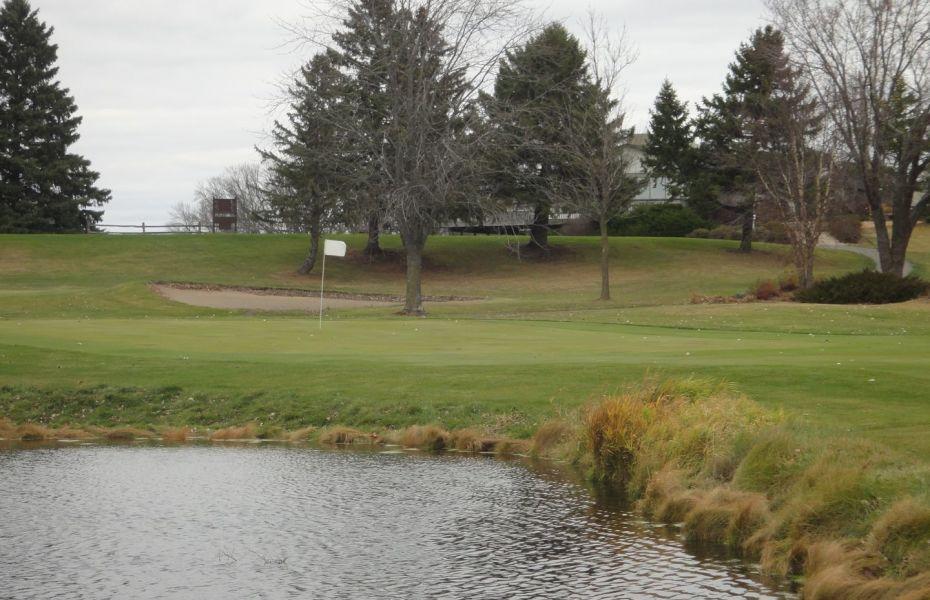 Purple Hawk Logo - Purple Hawk Country Club in Cambridge, Minnesota, USA | Golf Advisor