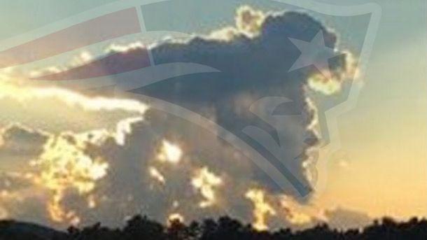 www Patriots Logo - Photo: Cloud Looks Like Patriots Logo. Total Pro Sports