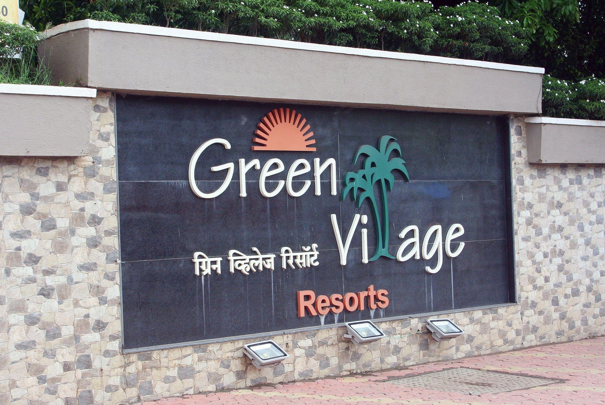 Green Resorts Logo - Green Resort