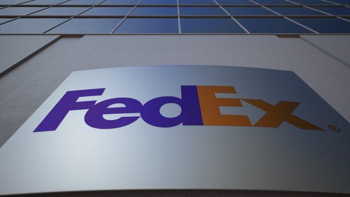 Groumd Federal Express Logo - FedEx Express opens new ground operations centre in Barcelona's Zona ...