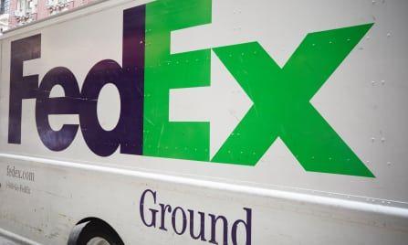 Groumd Federal Express Logo - Federal Court: FedEx Drivers are Employees, Not Contractors ...