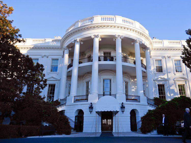 White House with Blue Logo - White House tour: Oval Office, Rose Garden, Situation Room ...