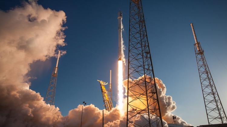 10 Mission SpaceX Logo - SpaceX to launch its most powerful Falcon 9 rocket yet — watch it ...