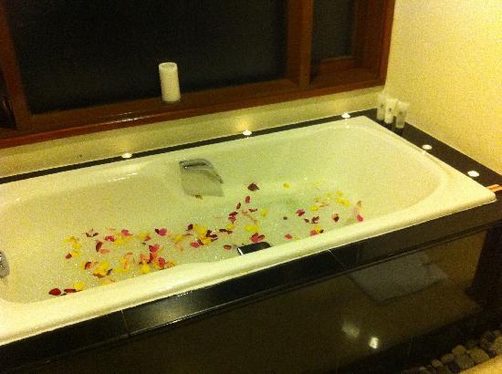 Yellow Square with Jara Logo - Our surprise in the bathroom - Picture of Tanjong Jara Resort ...