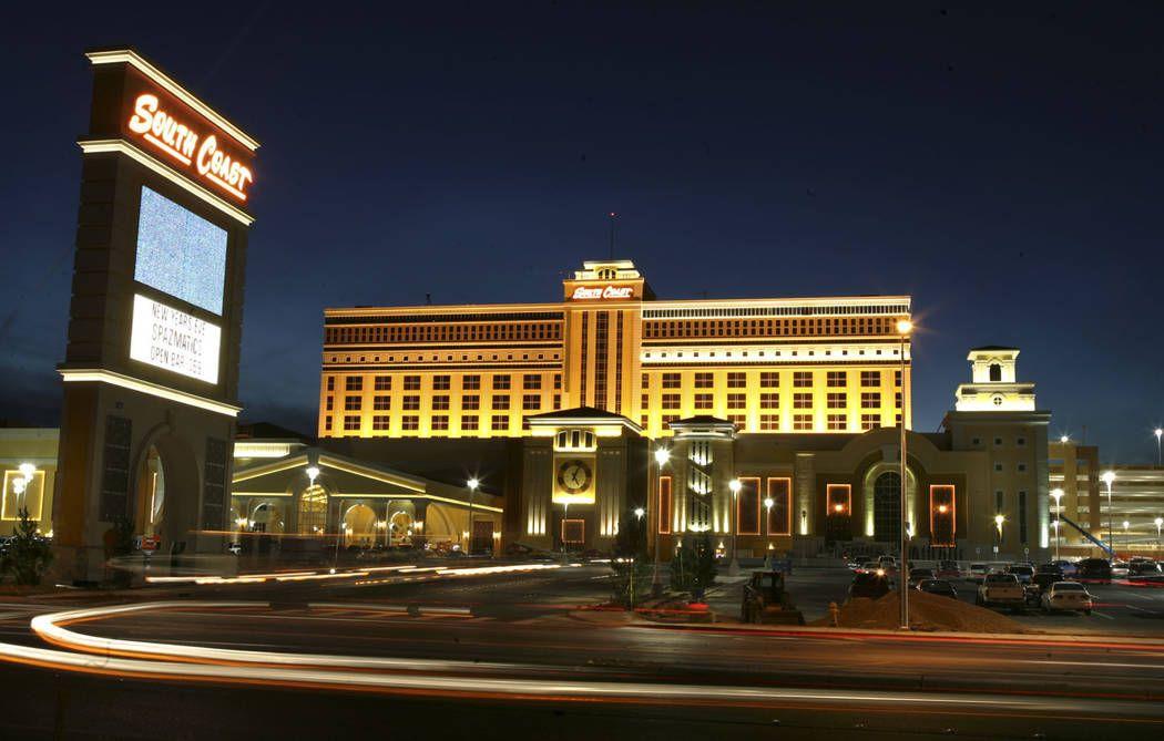 South Point Hotel Logo - South Point owner Michael Gaughan still going strong in Las Vegas