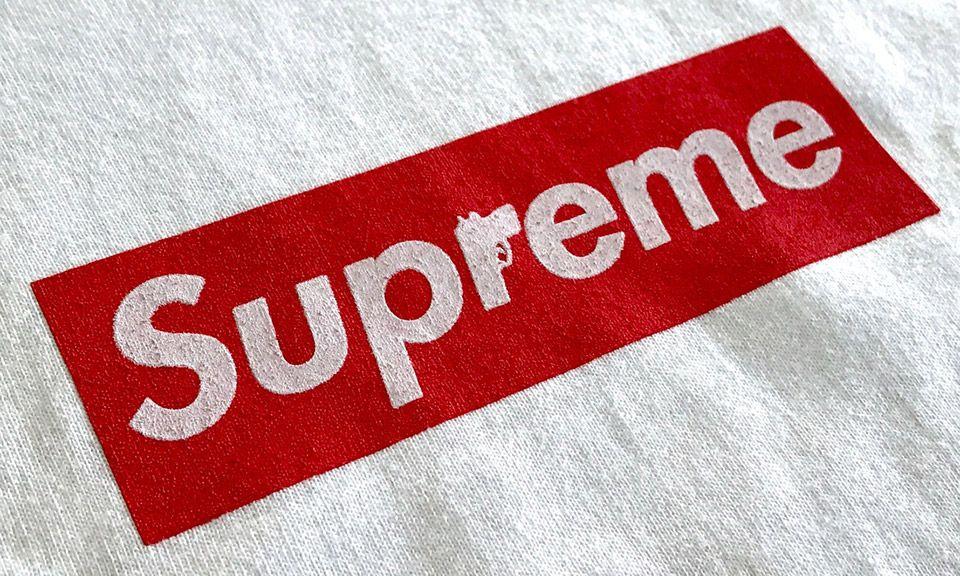 Old Supreme Logo - This 1999 Supreme Sopranos Box Logo Tee Can Be Yours for $5,400