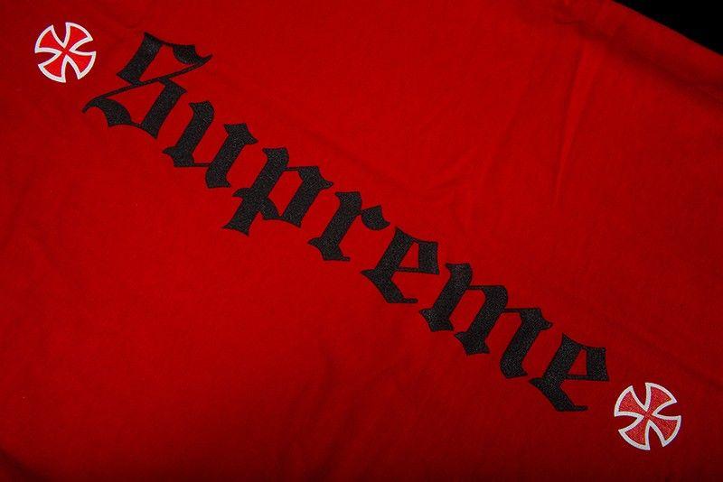 Old Supreme Logo - SUPREME INDEPENDENT OLD ENGLISH TEE|FW17|RED