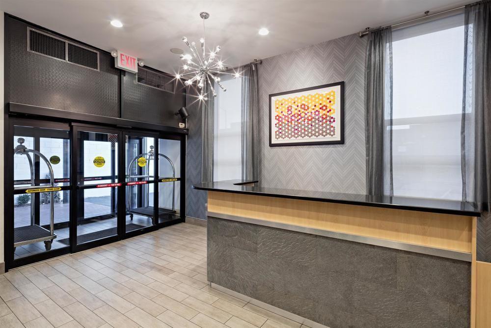 Red Lion Inn and Suites Logo - Red Lion Inn and Suites Brooklyn (New York) – 2019 Hotel Prices ...
