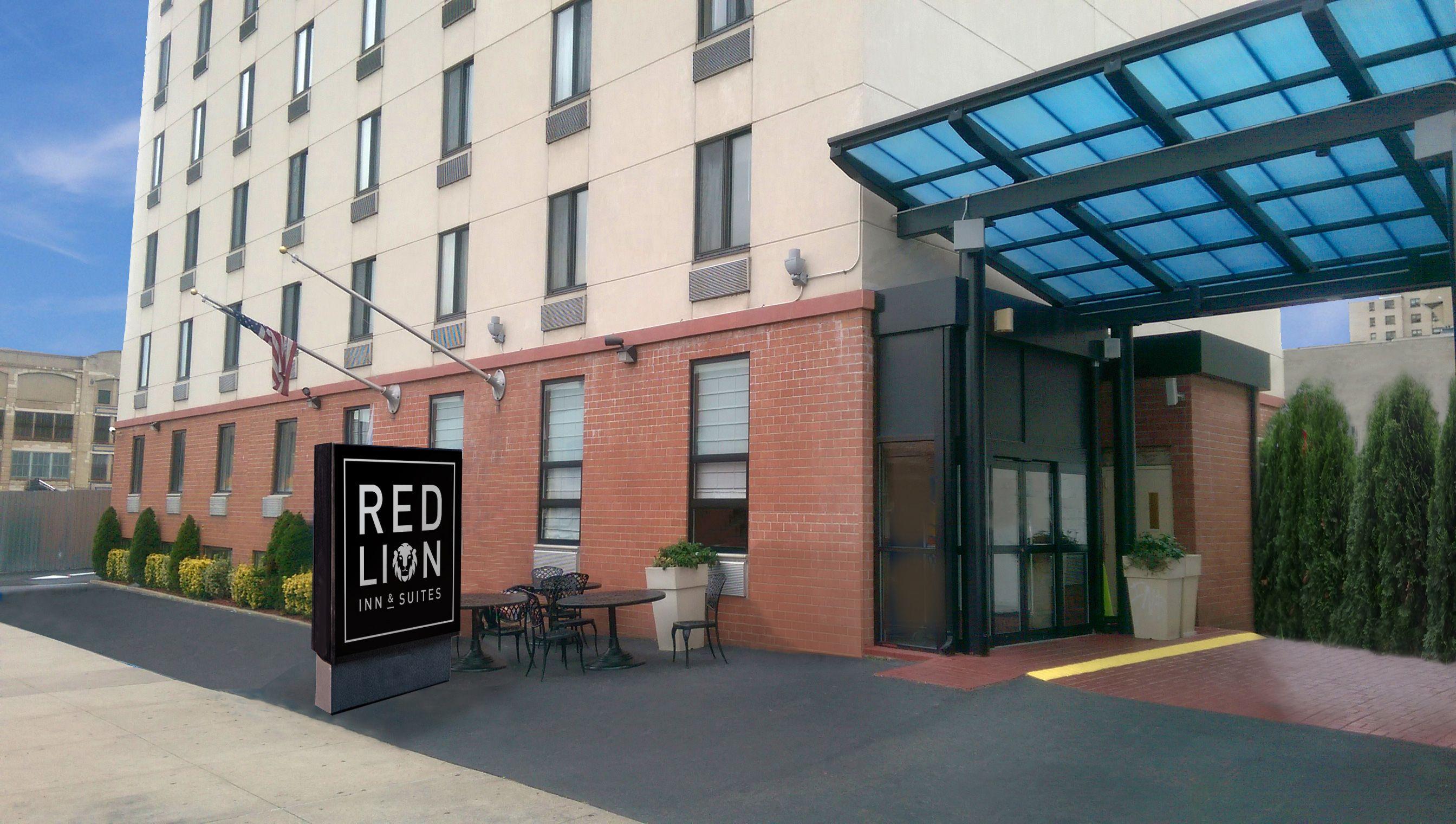 Red Lion Inn and Suites Logo - Greater NYC Hotel Opens as Red Lion Inn & Suites Brooklyn