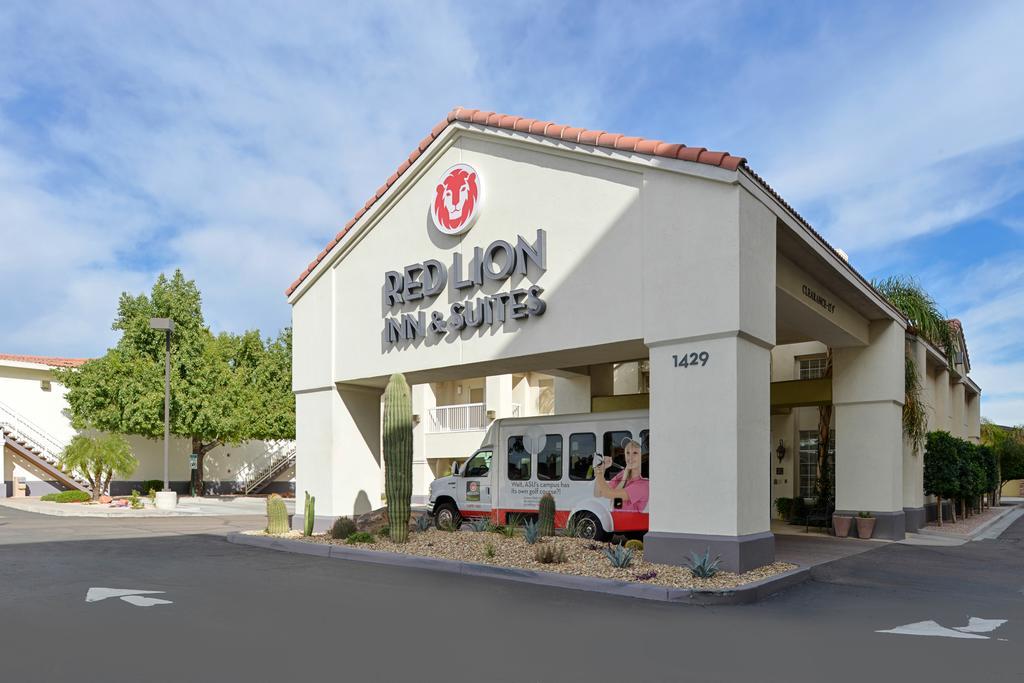 Red Lion Inn and Suites Logo - Red Lion Inn & Suites Phoenix, Scottsdale, AZ - Booking.com