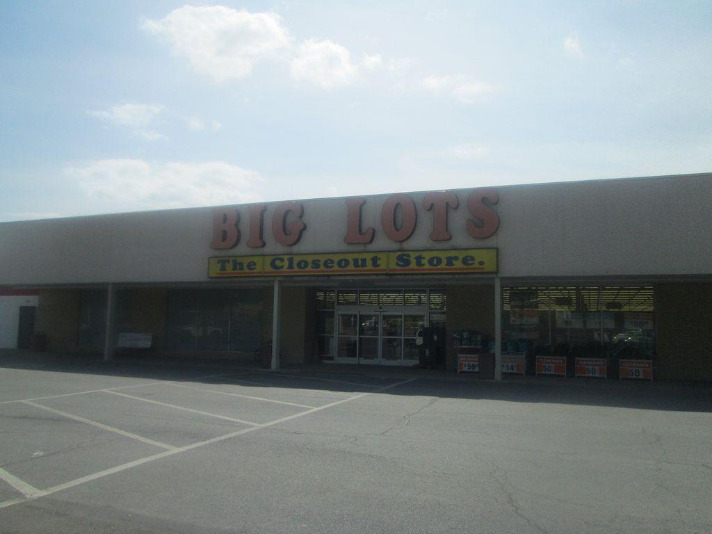 Old Big Lots Logo - The World's newest photos of former and woolworths - Flickr Hive Mind