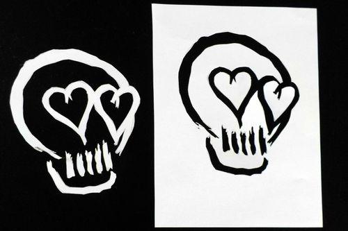 5 Seconds of Summer Black and White Logo - 5SOS skull logo shared