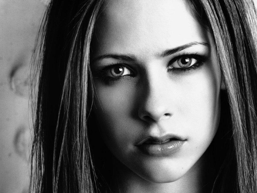 Avril Lavigne Black and White Logo - Avril Lavigne – Black And White Eyes « MyConfinedSpace