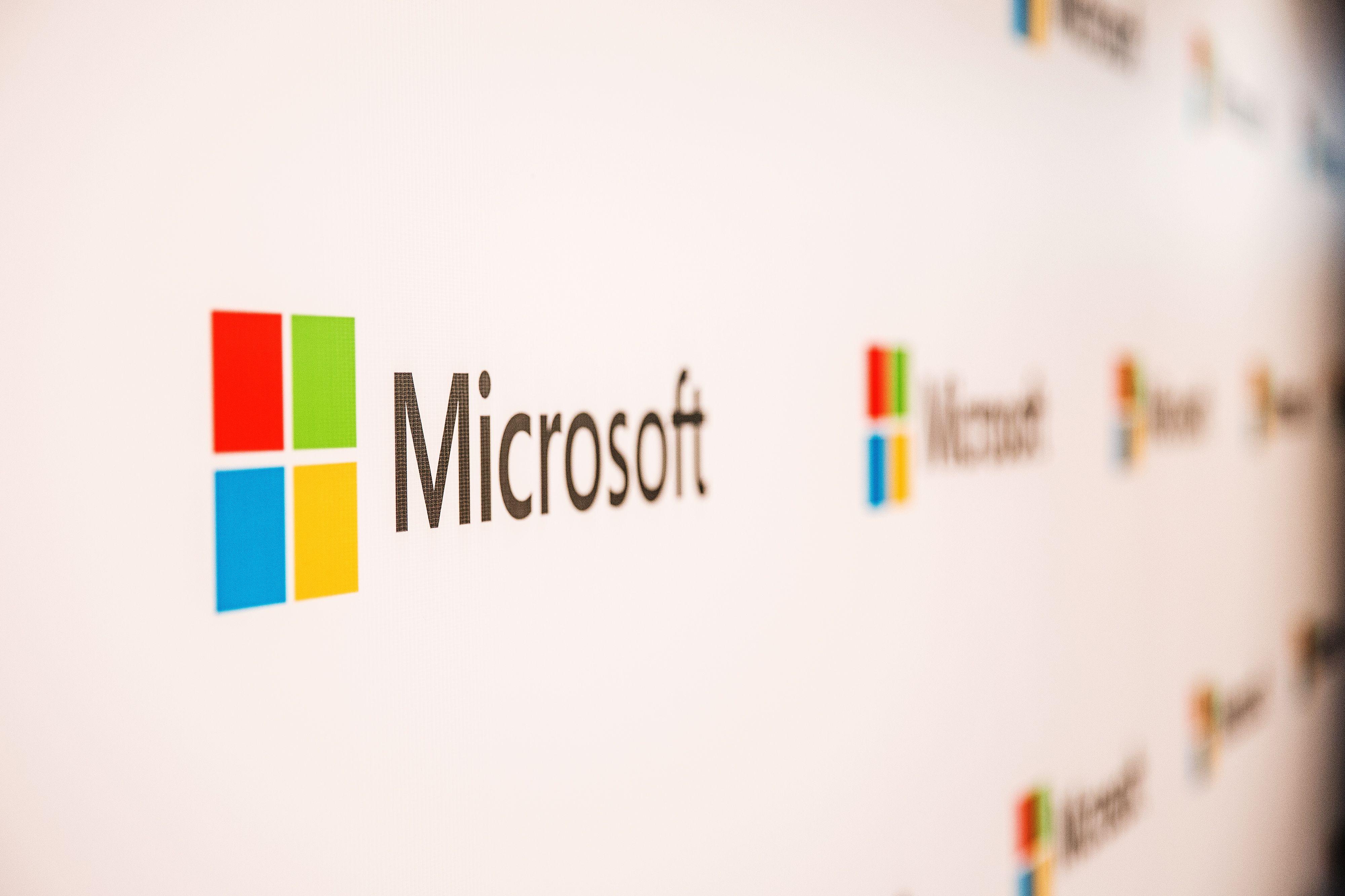 Microsoft Tech Logo - Microsoft's Edge Browser Will No Longer Support Adobe Flash Player ...