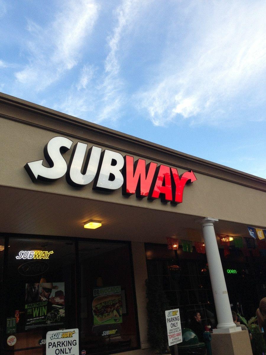 Red Subway Logo - This SubWay in New Jersey has a red sign instead of yellow ...