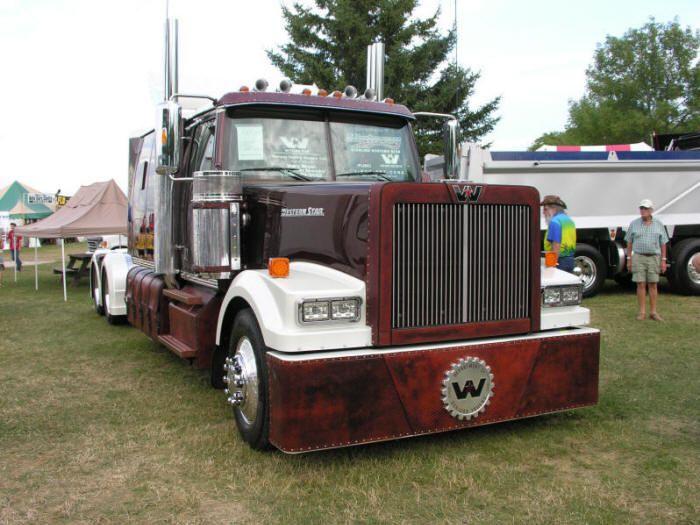 Western Star Hood Logo - Western Star Truck Photo Picture of Western Star Trucks, Camions