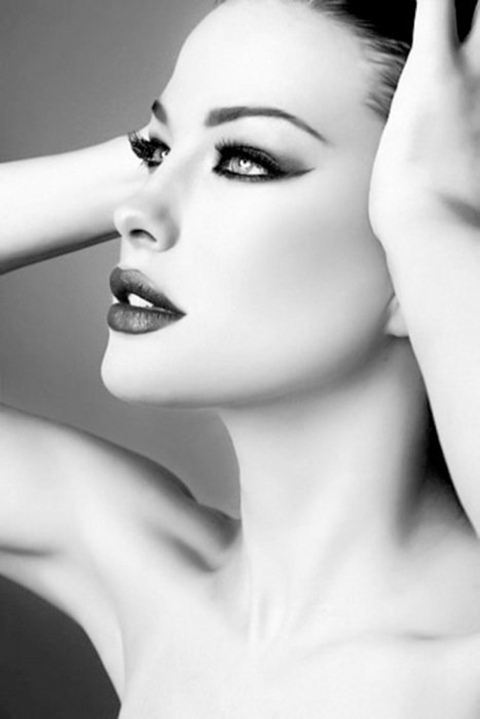 Makeup Black and White Logo - Makeup Inspiration Photographs. Makeup Artist Website, Logos