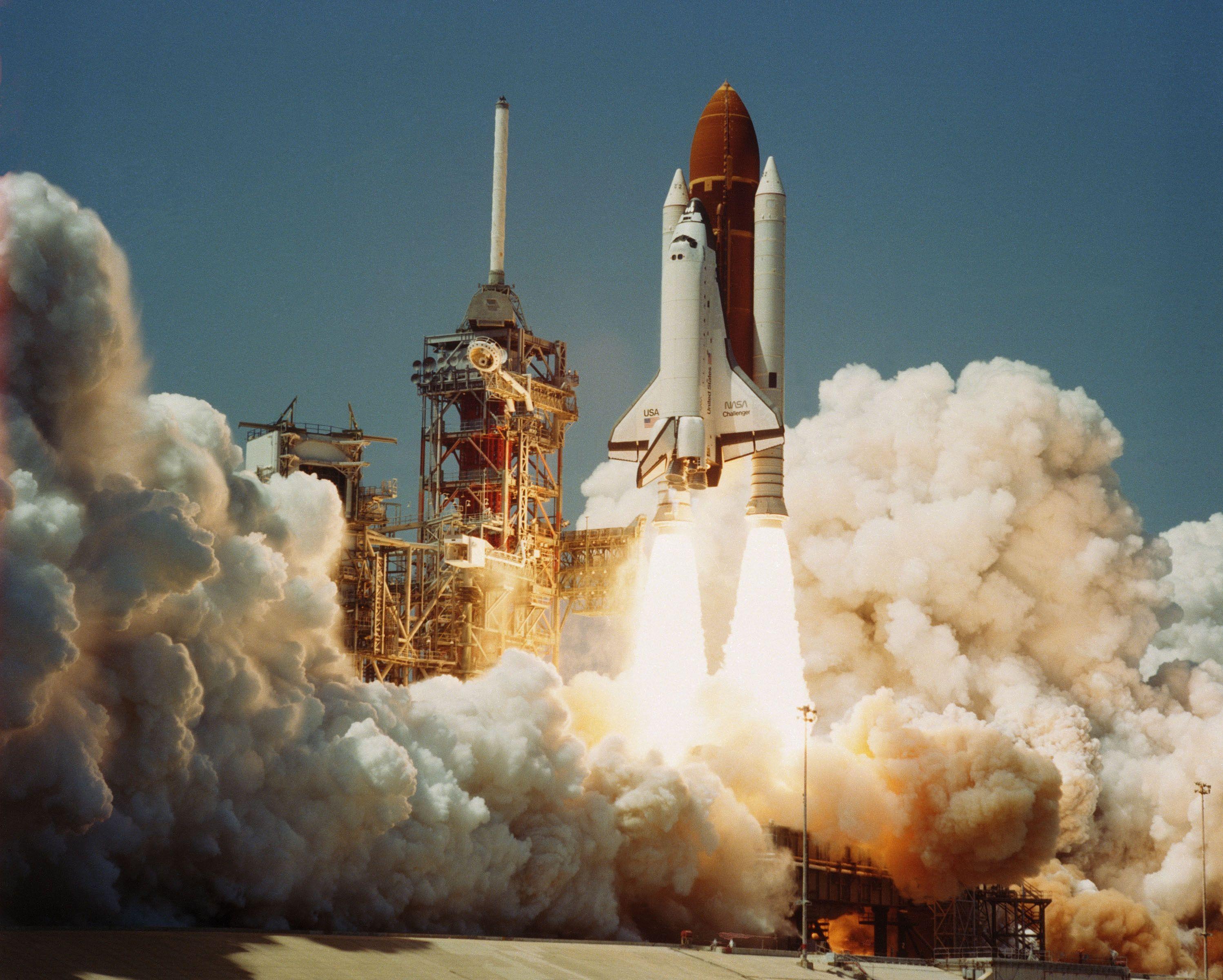 Shuttle Launch NASA Logo - Space Shuttle Challenger