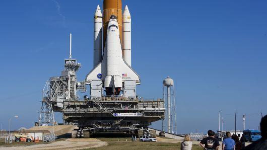 Shuttle Launch NASA Logo - Bezos joins billionaire battle for NASA shuttle launch pad