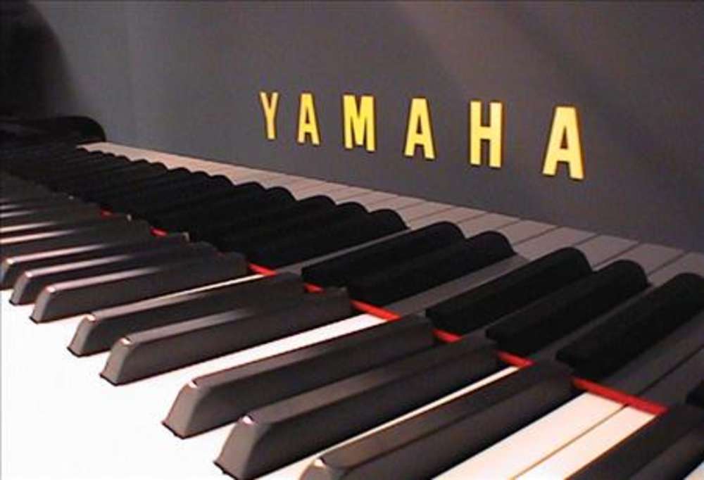 Yamaha Piano Logo - 5 Of The Best Digital Piano Brands| Normans Music Blog