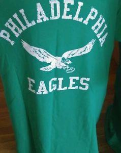 Old Eagles Logo - Philadelphia Eagles Distressed Logo Green Medium T-Shirt Old ...