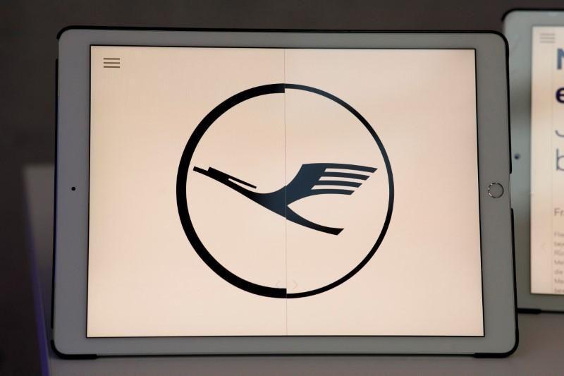Bird with Red Circle Airline Logo - Lufthansa to start flights to Israeli Red Sea resort Eilat | Reuters