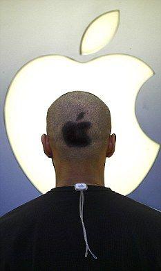Samsung Apple Logo - An Apple employee with Apple logo shaved - Samsung Rumors