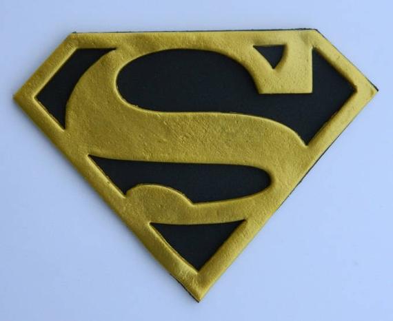 Gold Superman Logo - edible large gold SUPERMAN SUPERGIRL LOGO 12cm super hero