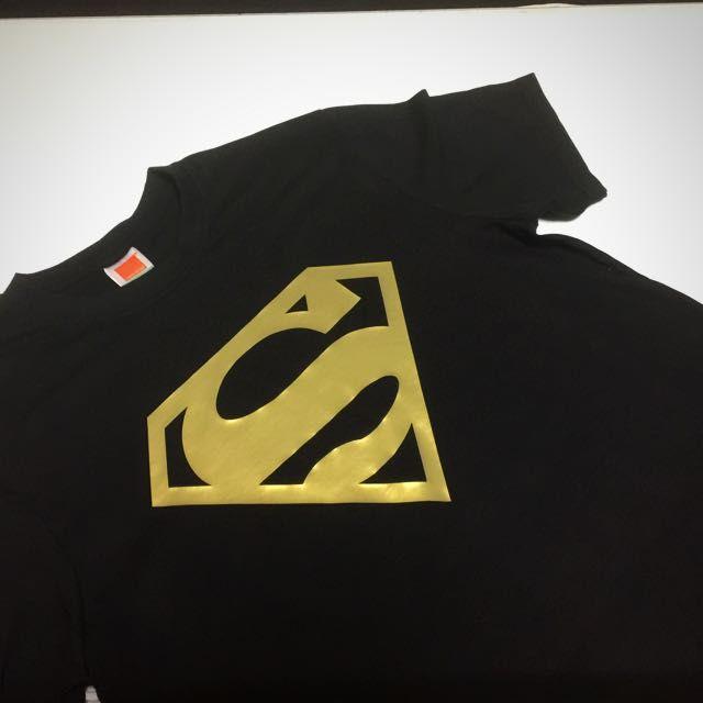 Gold Superman Logo - Superman Logo Gold Printed T Shirt, Men's Fashion, Clothes On Carousell
